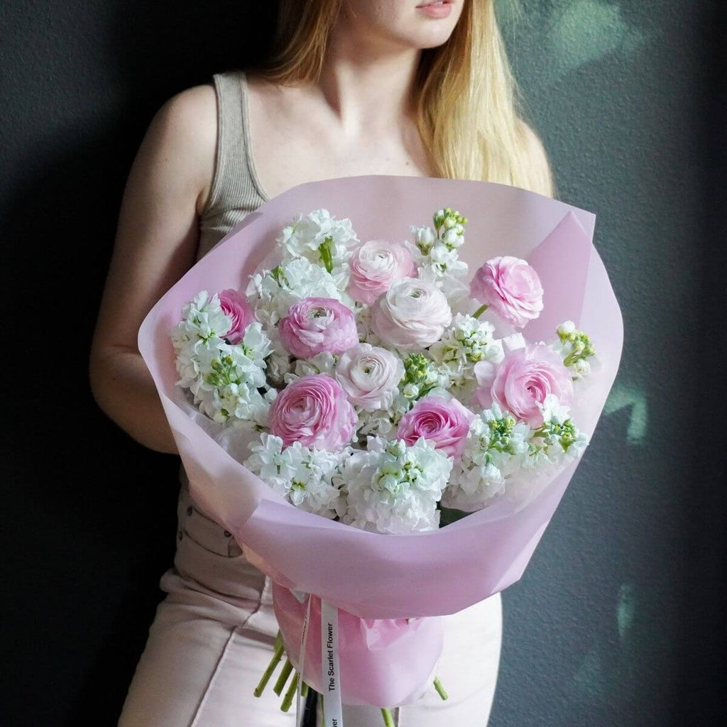 Matteola & Ranunculus