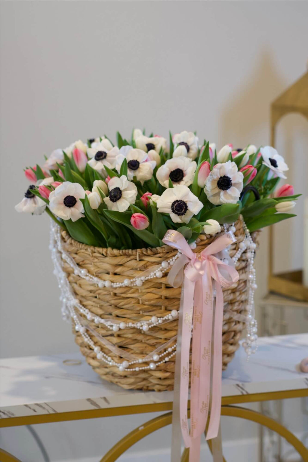 🌸 Spring Basket of Anemones & Tulips