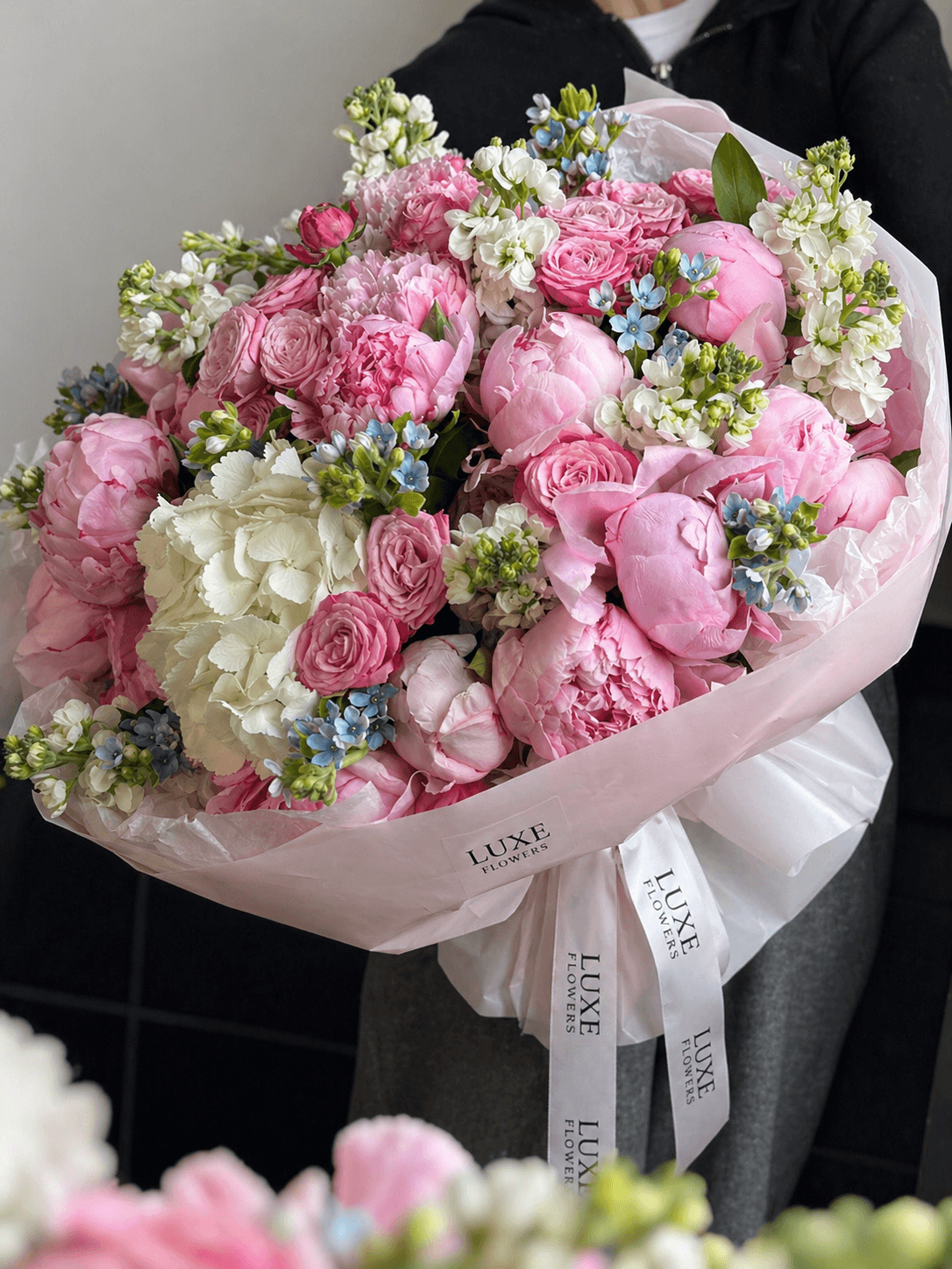 The luxurious arrangement